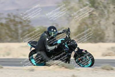 media/Dec-01-2025-Moto Forza (Mon) [[2daa91e15f]]/2-Intermediate Group/Session 3 (Turn 7 Inside Pans)/